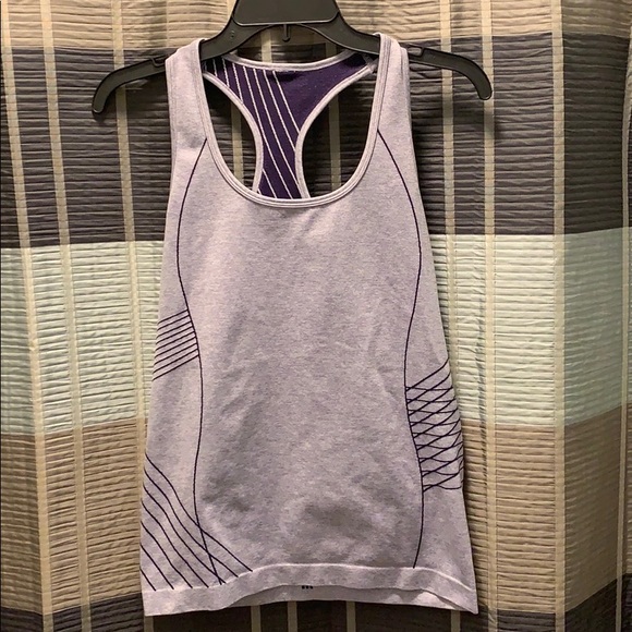 Fabletics Tops - Fable tics purple work out top